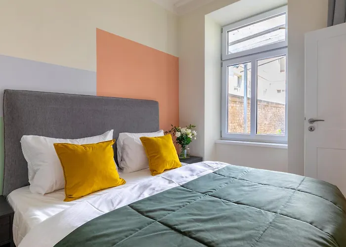 numa I Strauss Apartments